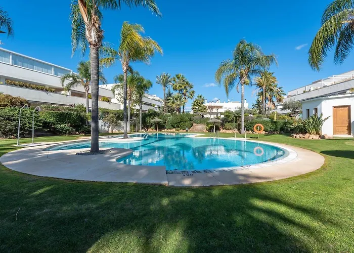 Altos De Banus I Momento