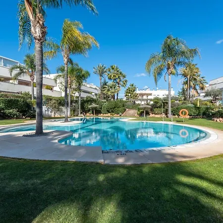 Altos De Banus I Momento